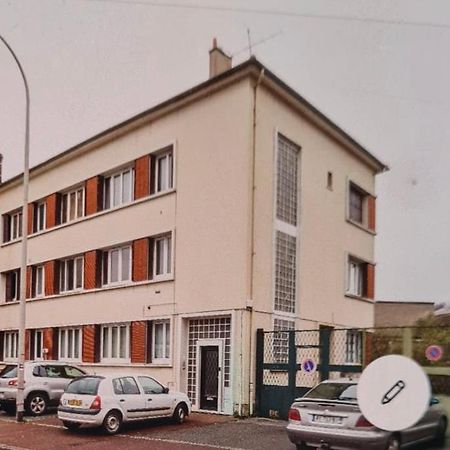 Laila Lägenhet Creil Exteriör bild